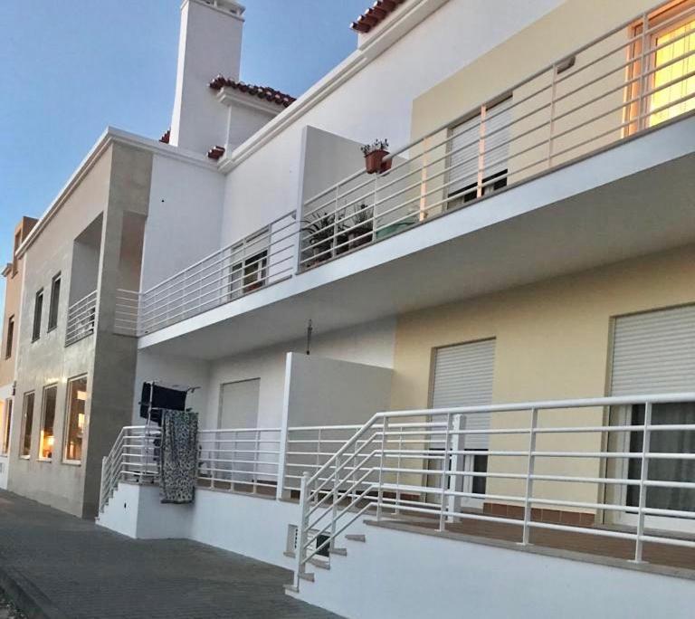 Ferienwohnung Sea Avenue House - Center Baleal - Surfboard Included Ferrel  Exterior foto